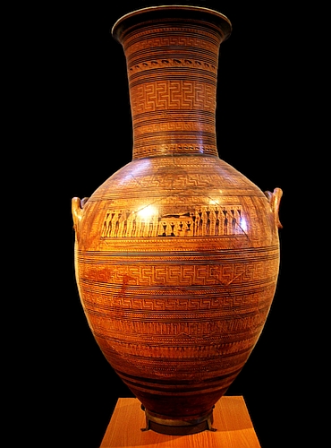 geometric amphora
