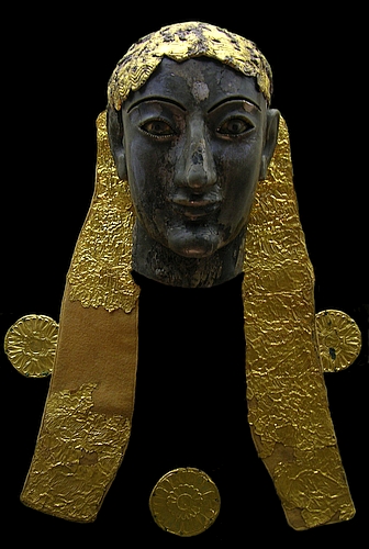 chryselephantine statue of Apollo