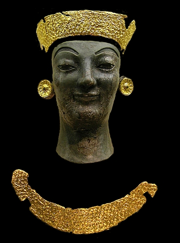 chryselephantine statue of Artemis