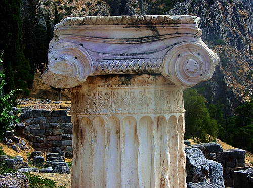 Ionian column