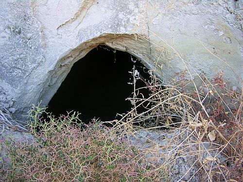 Farmakokefalo chamber tomb