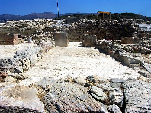 Minoan Petras