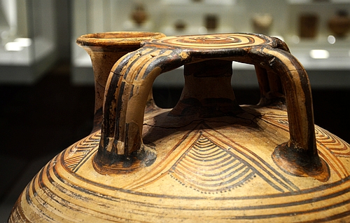 Mycenaean stirrup jar