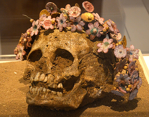 skull with wreath