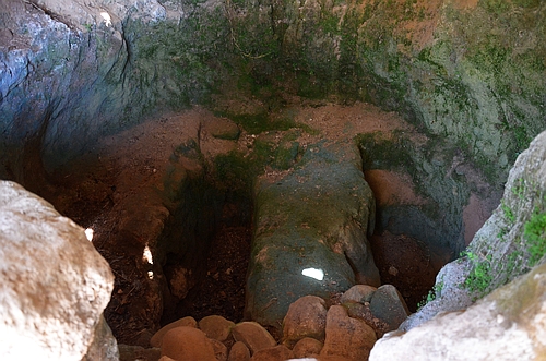 Voudeni Mycenaean cemetery