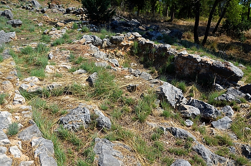 archaeology on Aspis hill