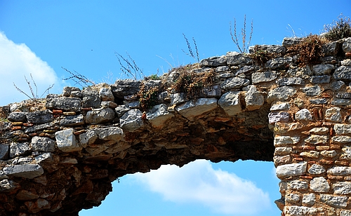 walls of Larissa castle