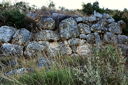 walls of ancient Hysiai