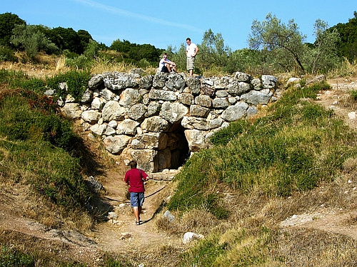 Mycenaean Arkadiko bridge