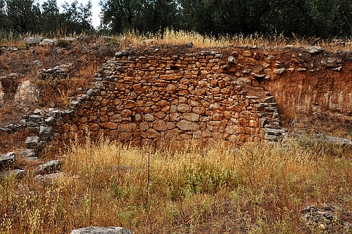 Kazarma tholos tomb