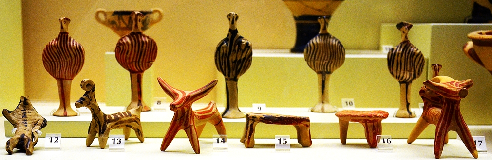 Mycenaean figurines