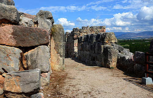 Tiryns first inner gate