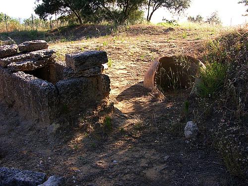 Skillountia necropolis