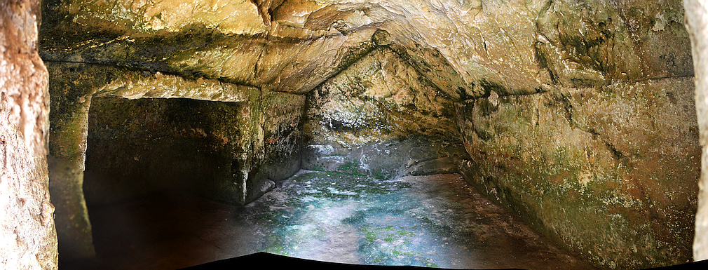 chamber tomb 3 interior