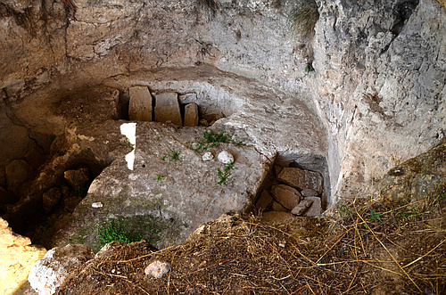 Mycenaean chamber tomb
