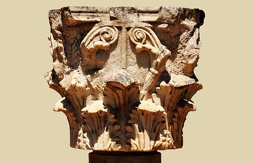 Acanthus capital