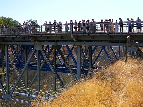 Corinth canal bridge