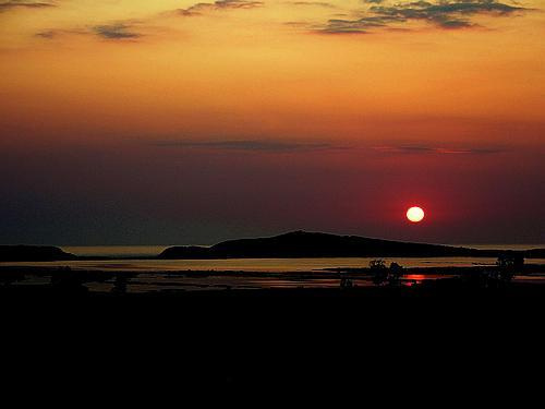 sunset at Voidokoilia